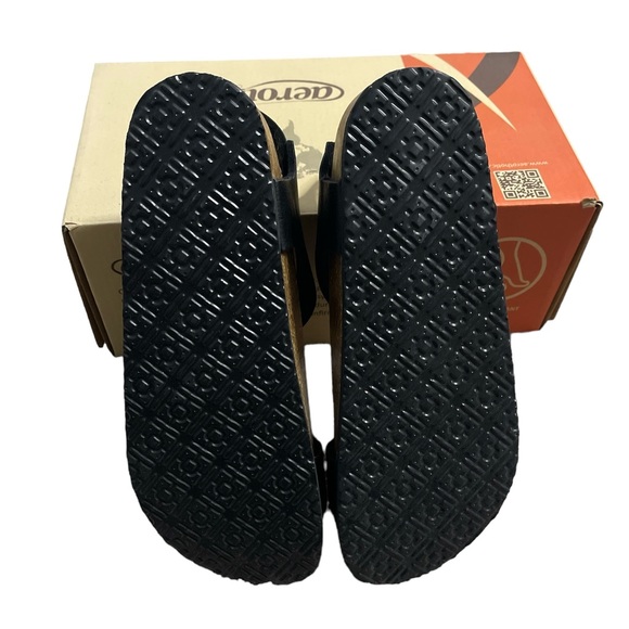 Aerothotic Amulet Slingback Sandal SZ 7 Black NIB - Picture 9 of 9